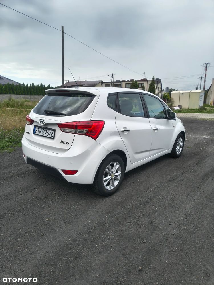 Hyundai ix20 1.4 Comfort - 4
