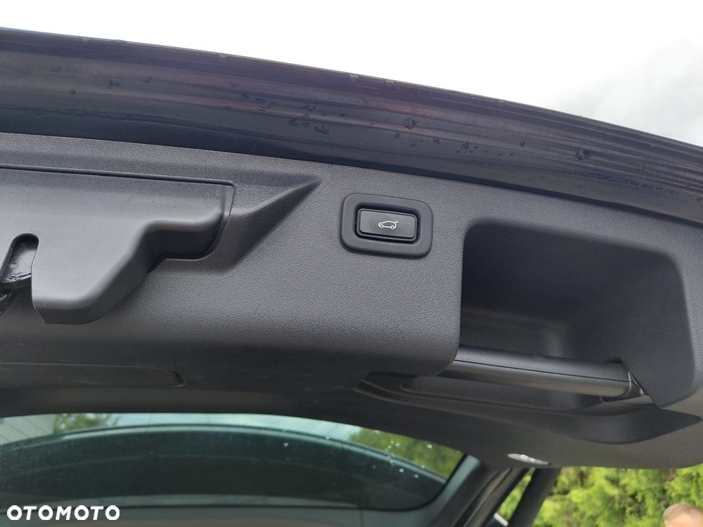 Land Rover Discovery Sport - 30