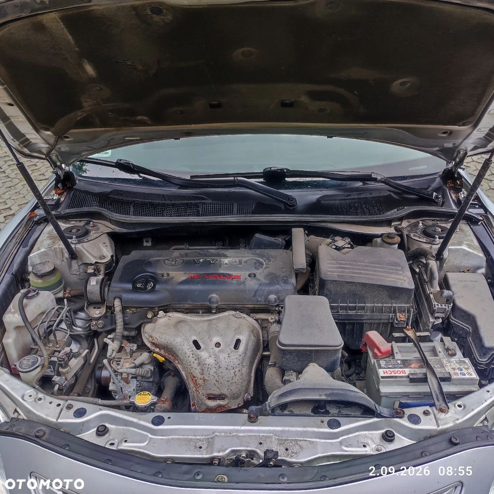 Toyota Camry - 5