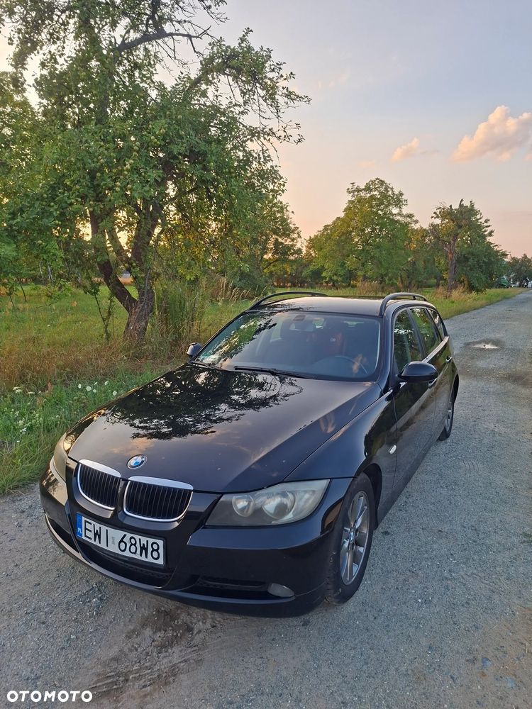 BMW Seria 3 318d DPF - 1