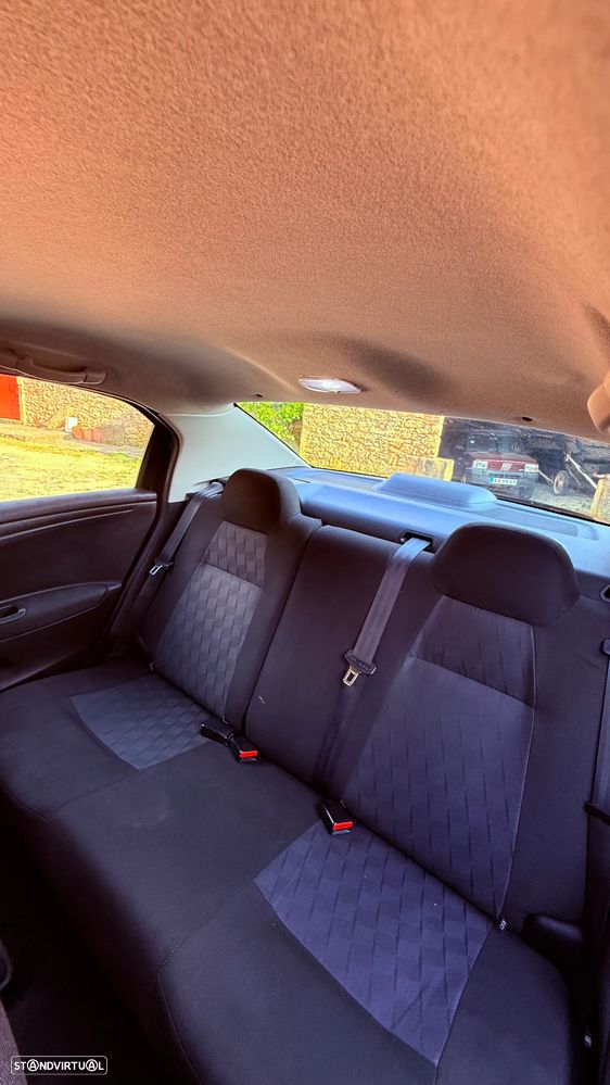 Citroën C-Elysée 1.6 HDi Exclusive - 14