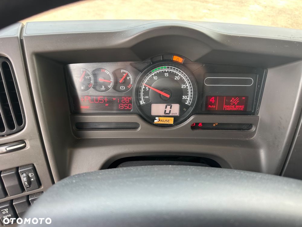 Renault Premium - 9