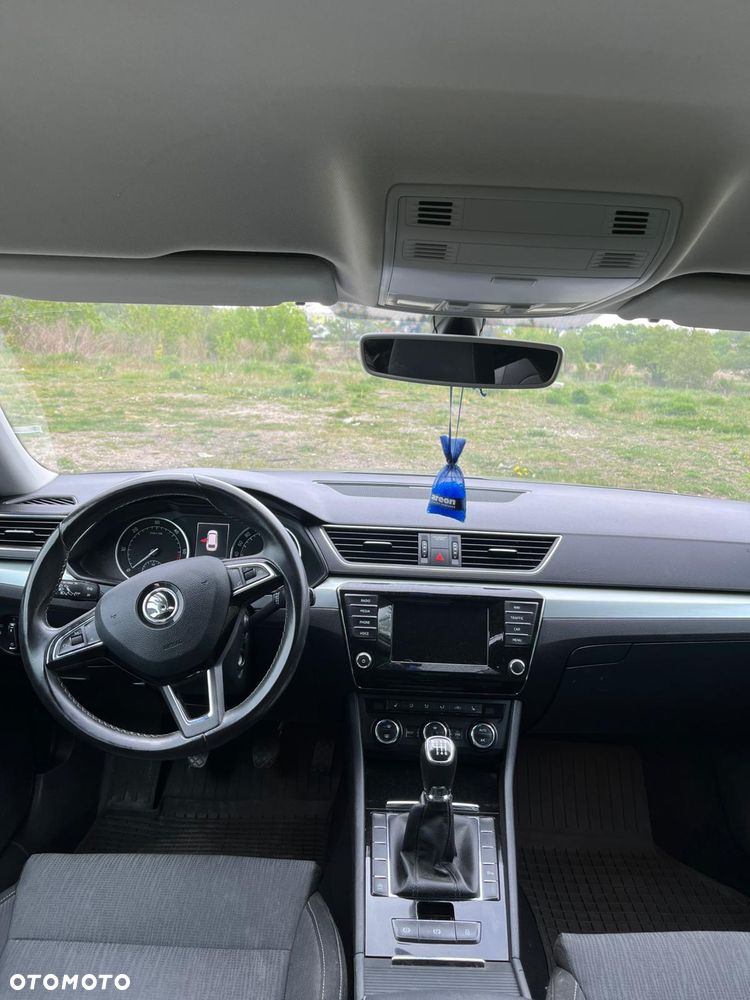 Skoda Superb 1.6 TDI Style - 8