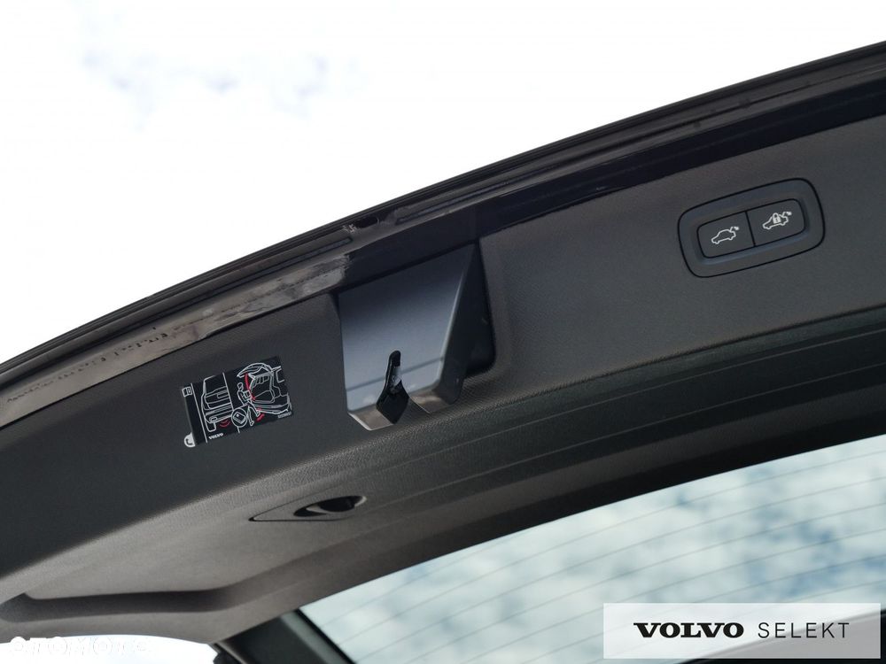 Volvo XC 90 - 35
