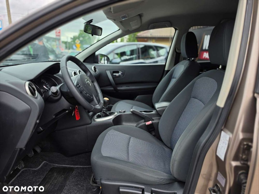 Nissan Qashqai+2 - 24