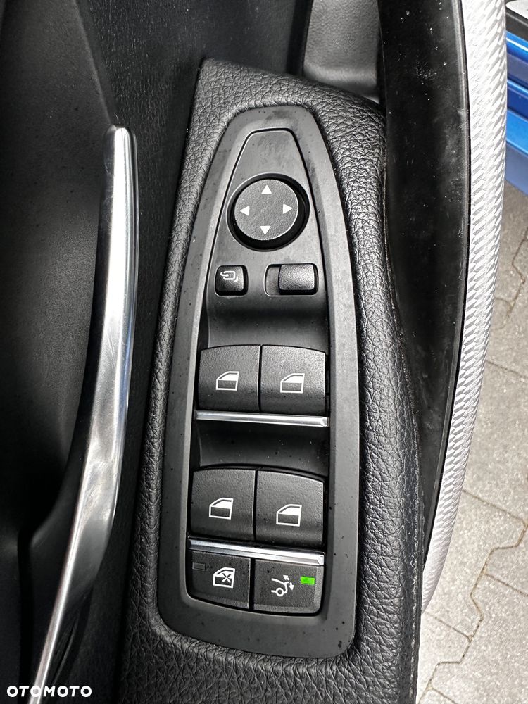 BMW 3GT 330i xDrive M Sport - 23