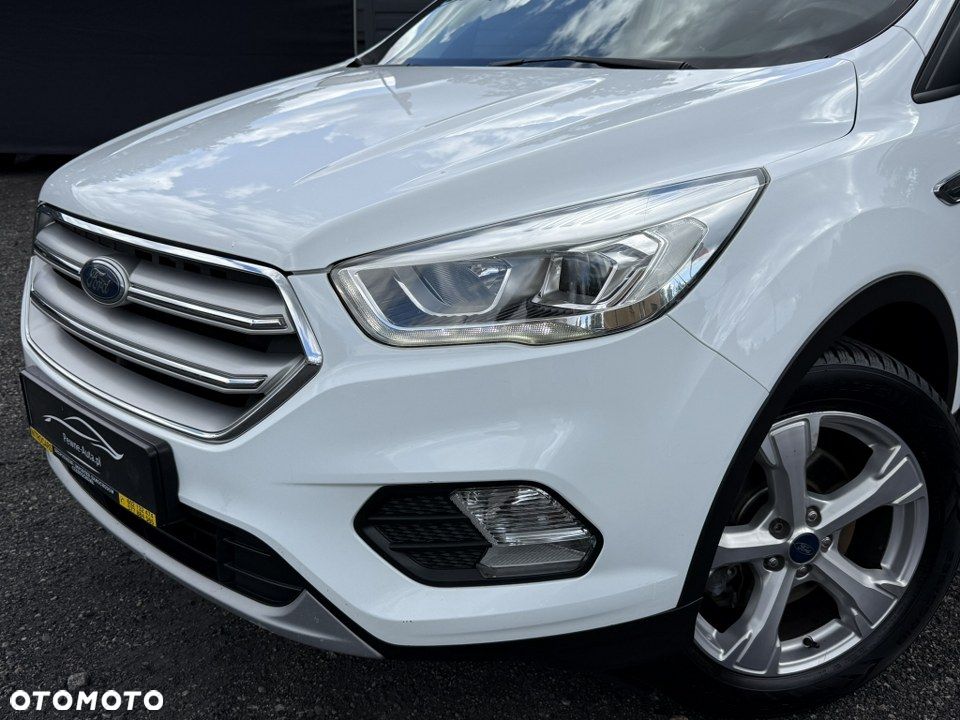 Ford Kuga 2.0 TDCi 2x4 Titanium - 2