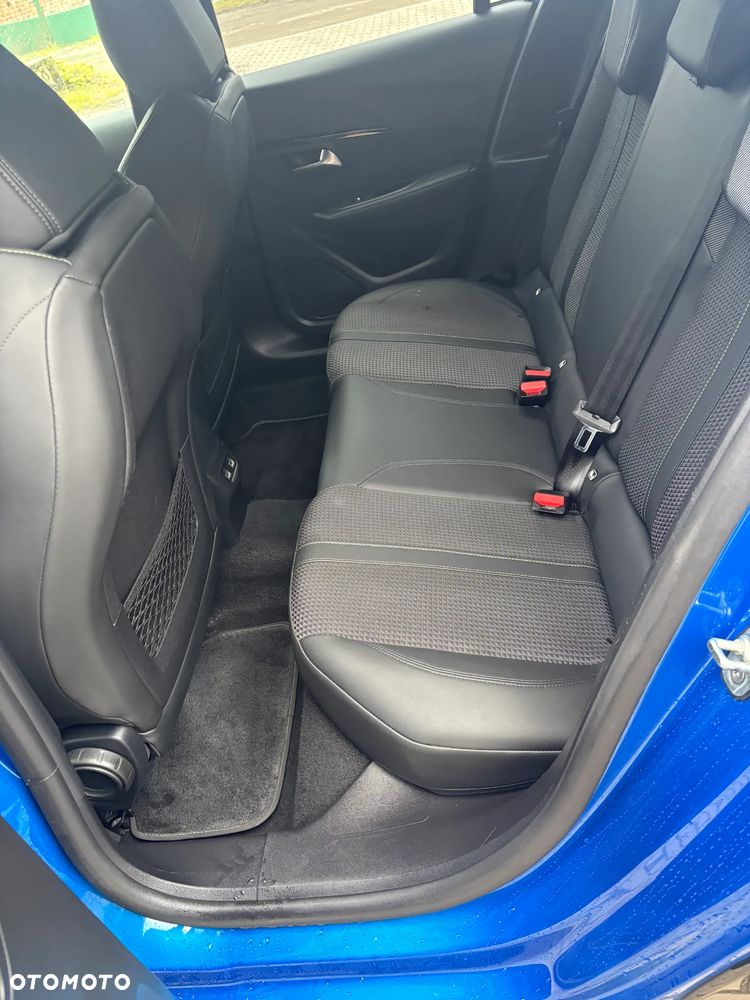 Peugeot 208 PureTech 100 EAT8 GT Pack - 10