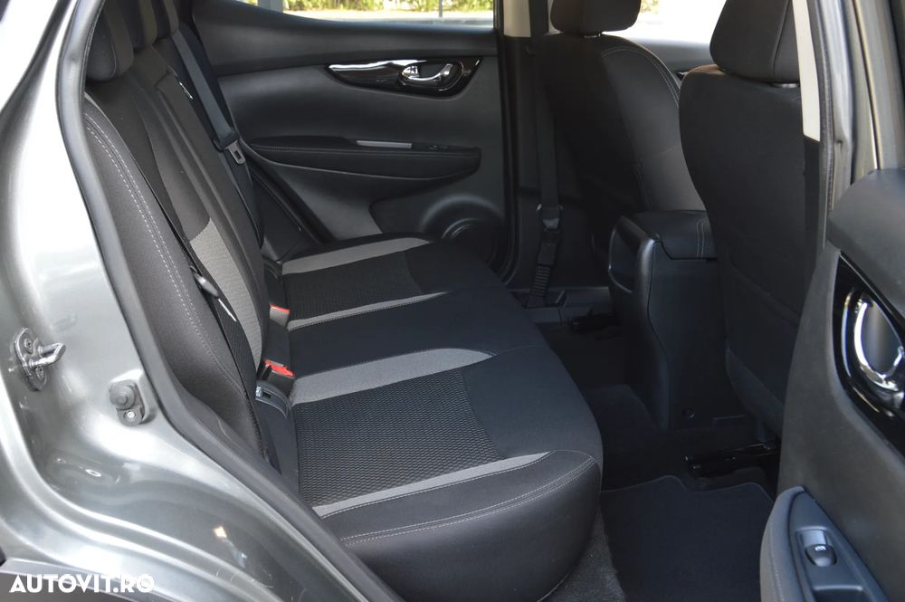 Nissan Qashqai 1.6 DCI Xtronic ACENTA - 13