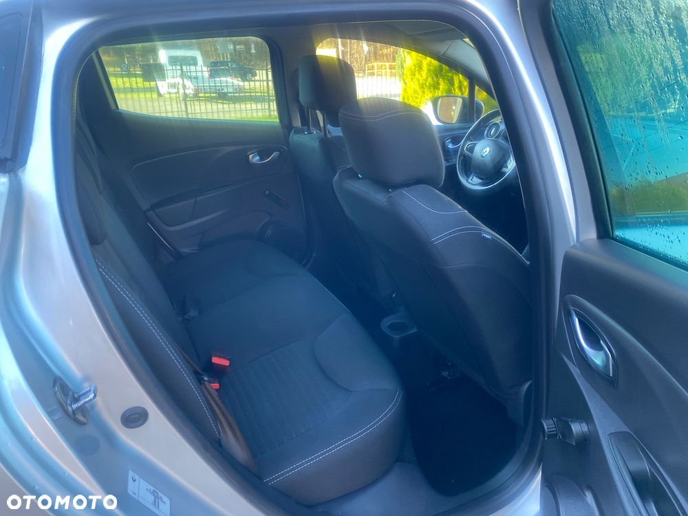 Renault Clio 1.2 16V Limited Plus - 6