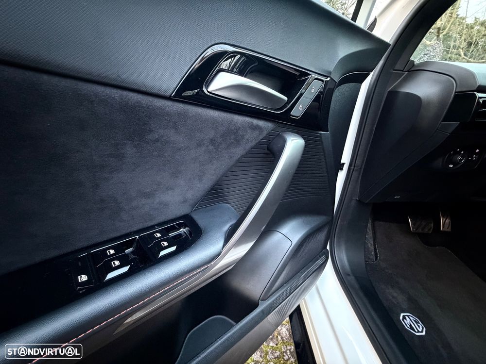 MG MG4 64 kWh XPower Luxury - 21