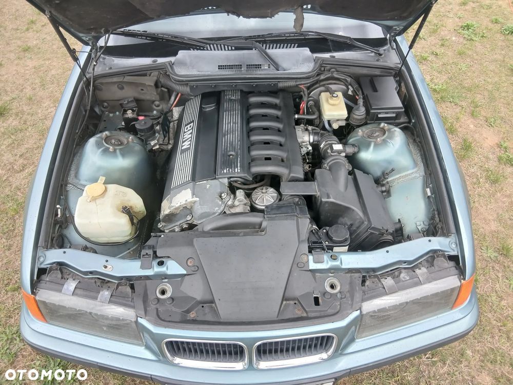 BMW Seria 3 - 36
