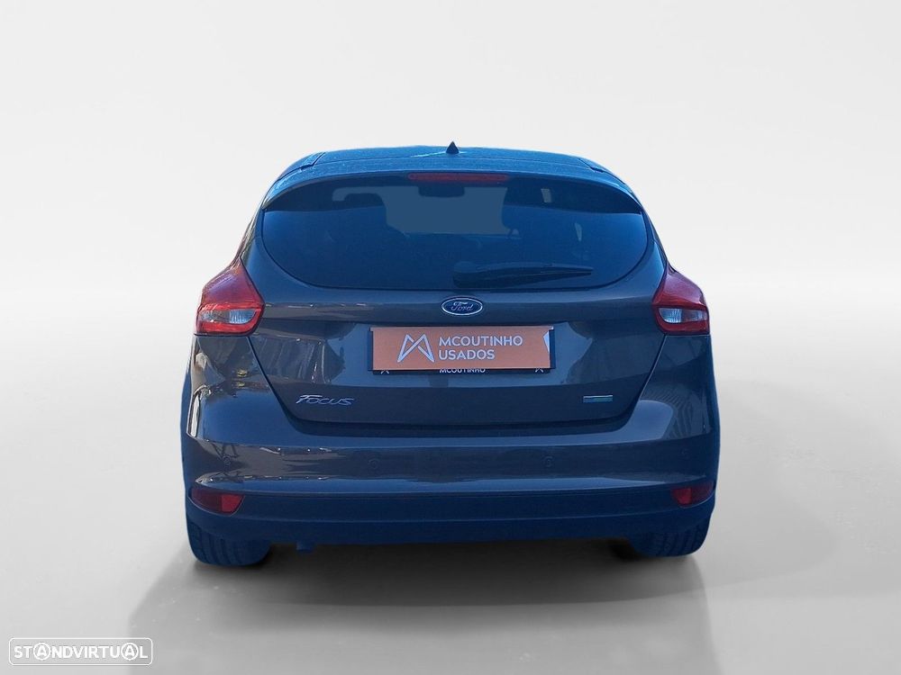 Ford Focus 1.0 EcoBoost Titanium - 4