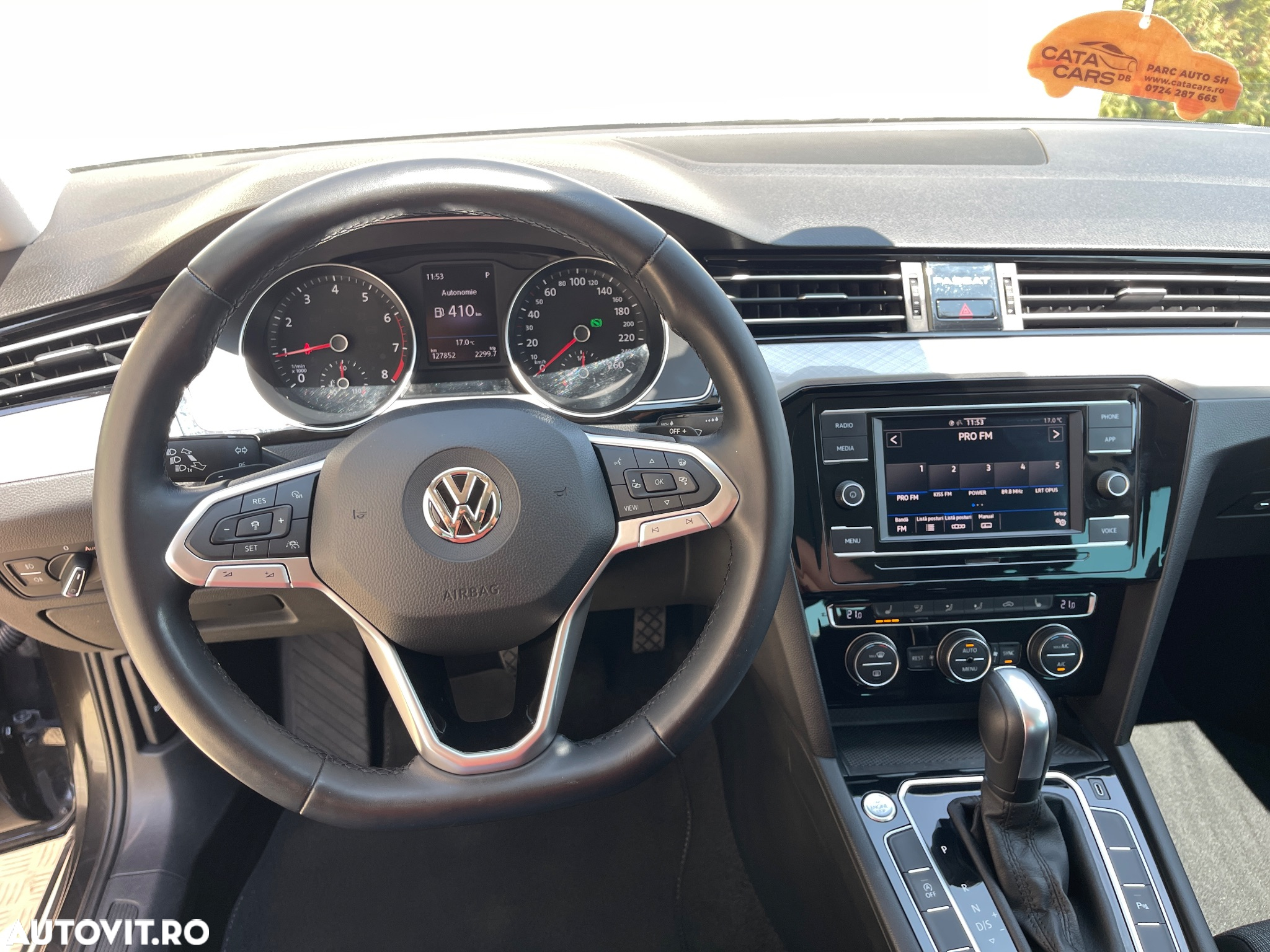 Volkswagen Passat - 37