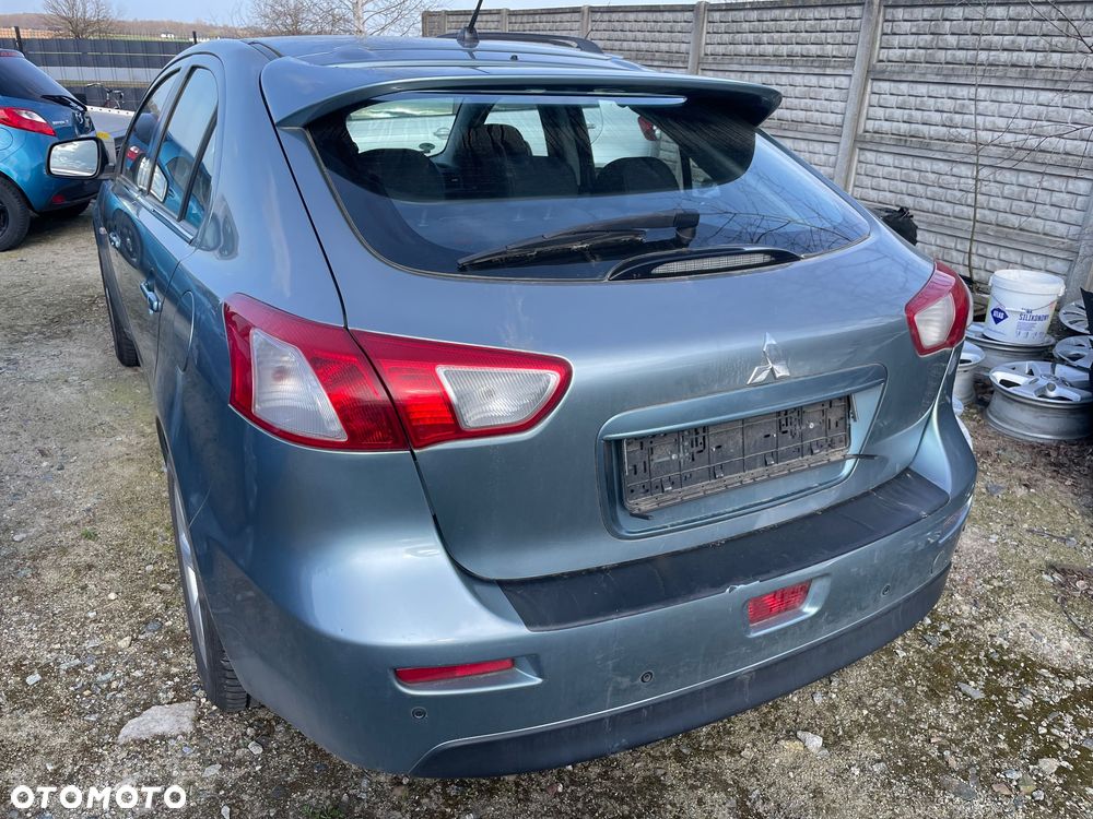 Mitsubishi Lancer 1.8 Intense - 3