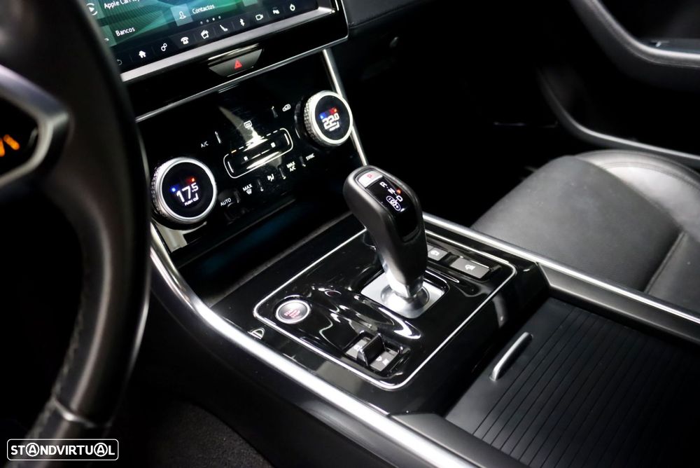 Jaguar XE D180 Aut. R-Dynamic S - 23