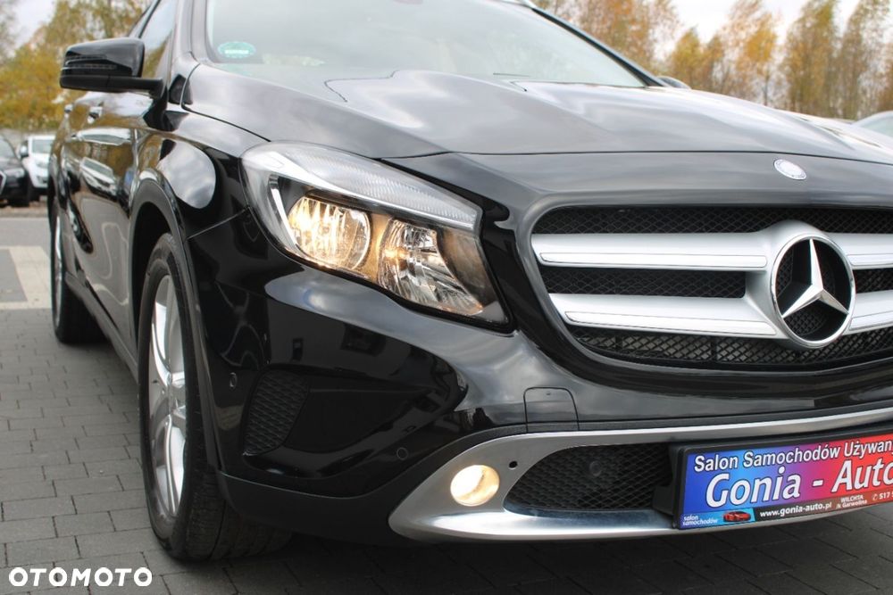 Mercedes-Benz GLA - 15