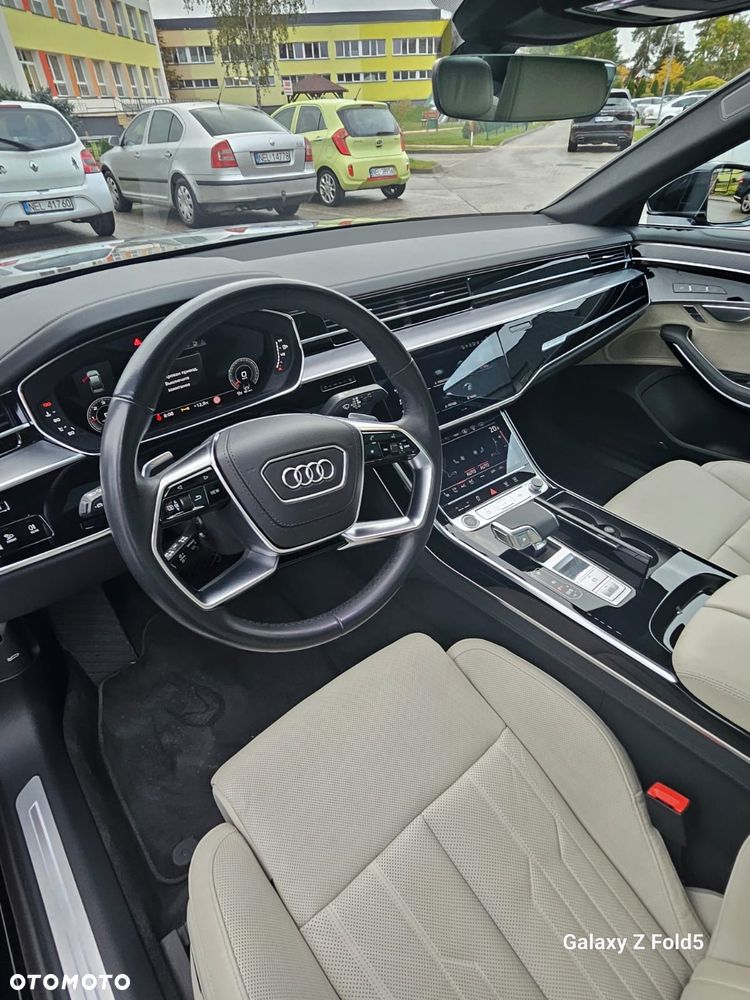 Audi A8 - 19