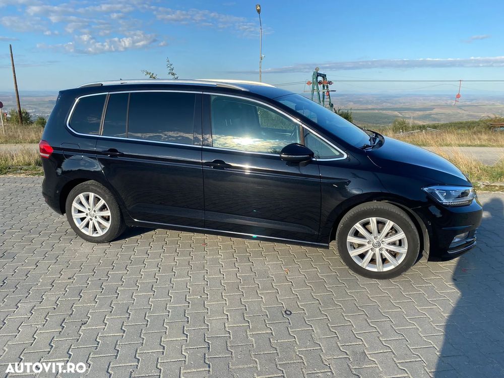 Volkswagen Touran 2.0 TDI SCR Highline - 3