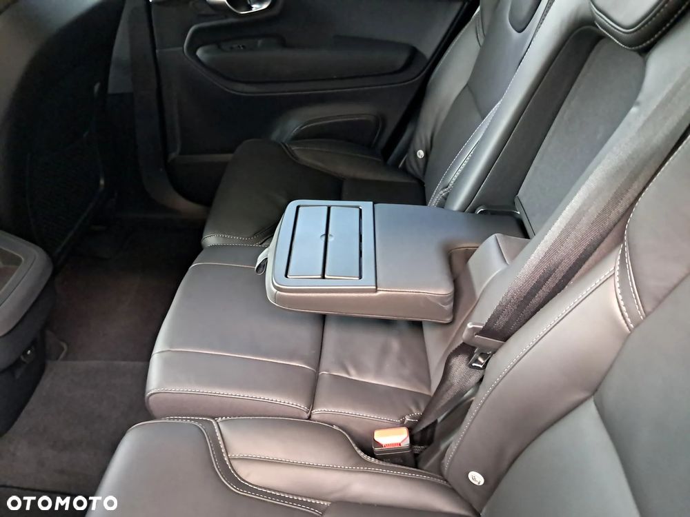 Volvo XC 90 B5 B AWD Plus Dark - 15
