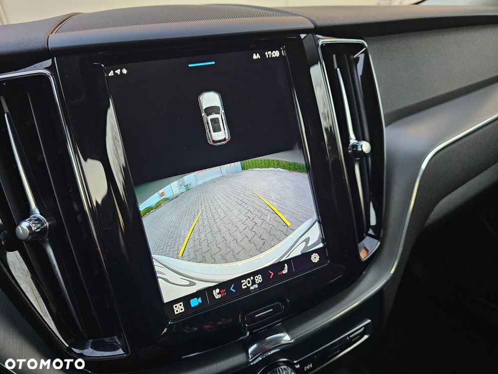 Volvo XC 60 - 21