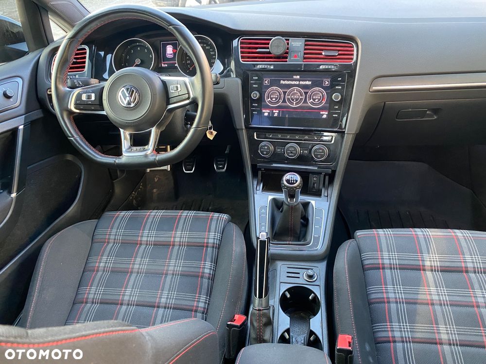 Volkswagen Golf GTI 2.0 TSI OPF Performance - 19