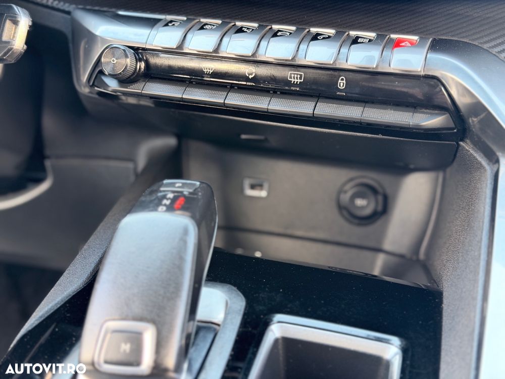 Peugeot 5008 1.5L BlueHDI EAT8 S&S GT - 33