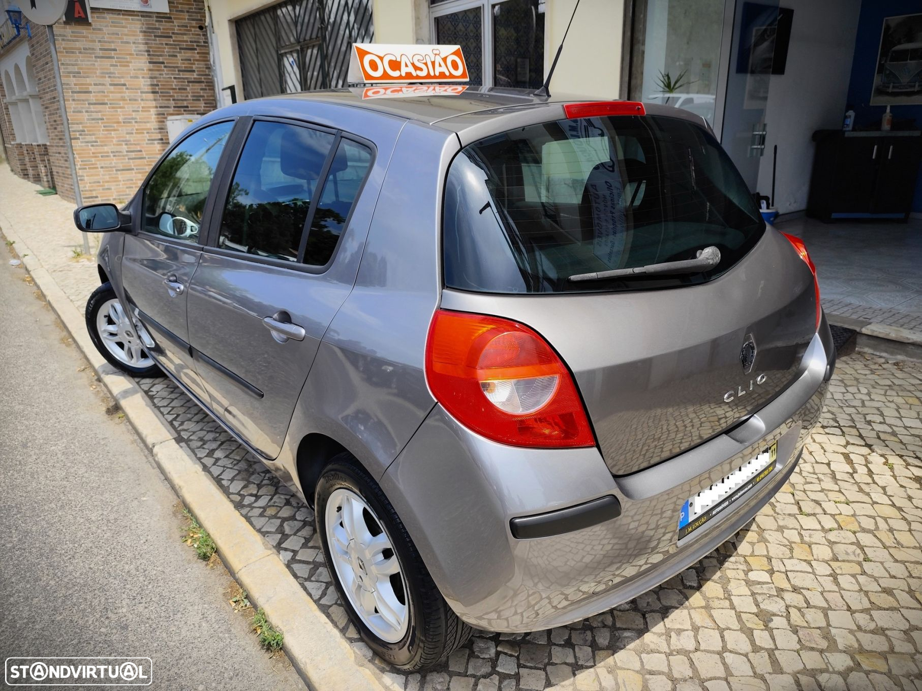 Renault Clio 1.2 16V Dynamique S - 2