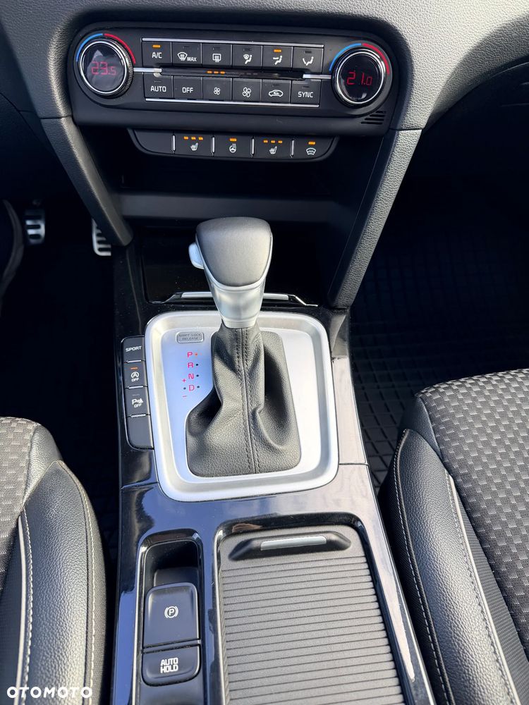 Kia Ceed 1.5 T-GDI L Business Line Plus DCT - 24