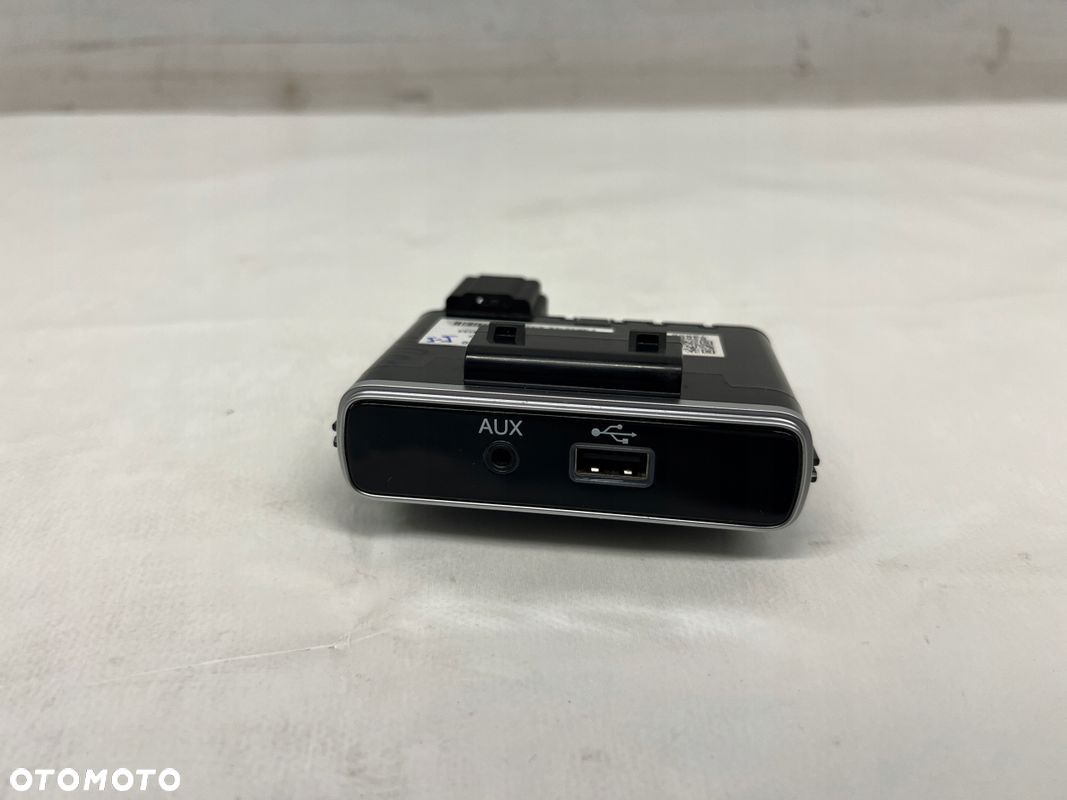 Fiat 500X gniazdo USB 735650649 - 1