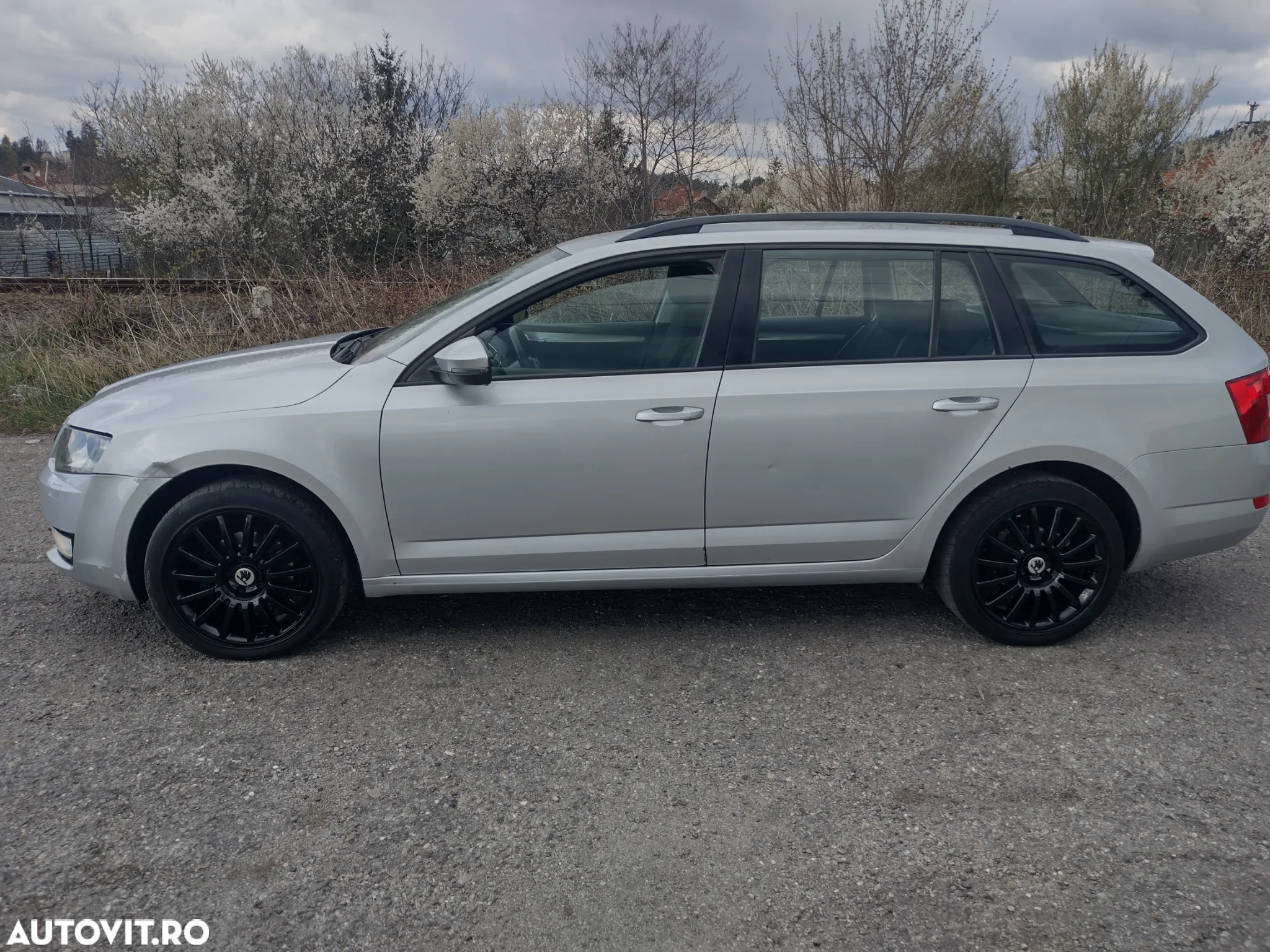 Skoda Octavia 1.6 TDI AMBITION - 2