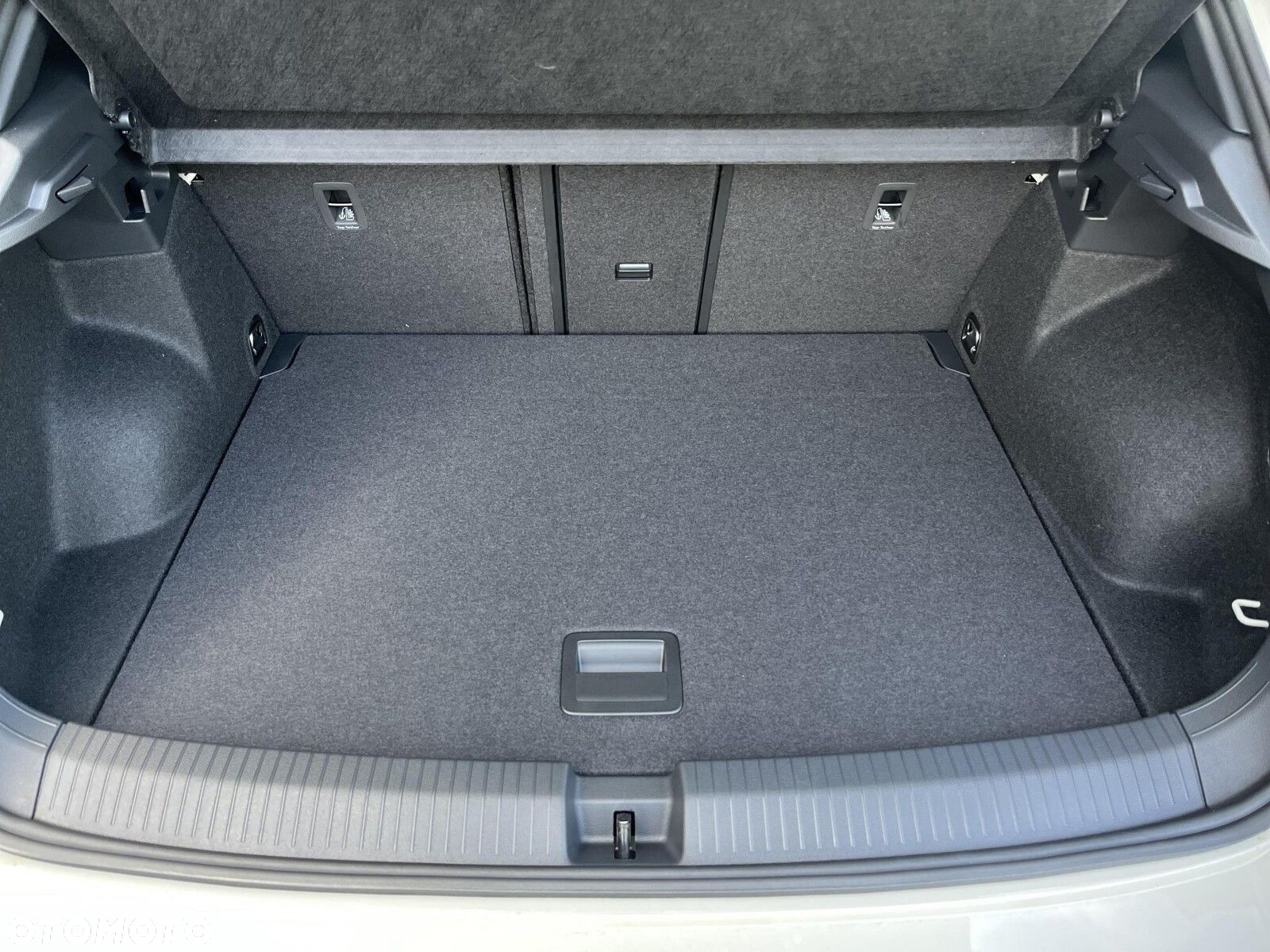 Volkswagen T-Roc 1.5 TSI R-Line Plus DSG - 22