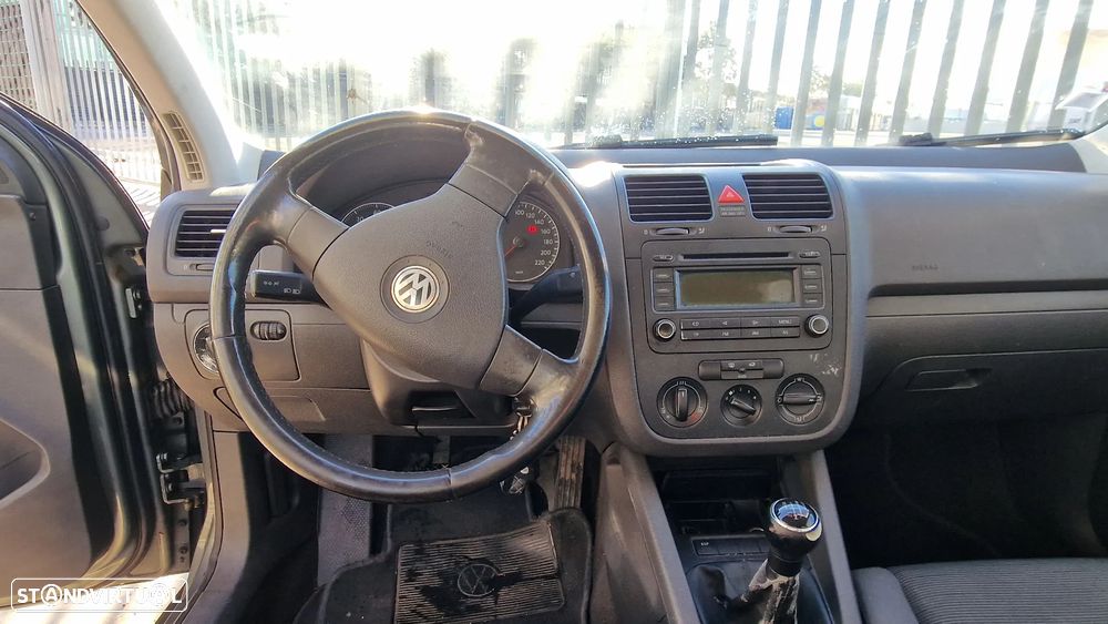 VW Golf 1.4 FSi Confortline - 8