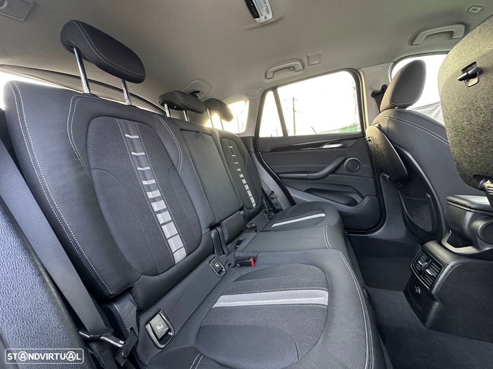 BMW X1 16 d sDrive Line Sport - 9