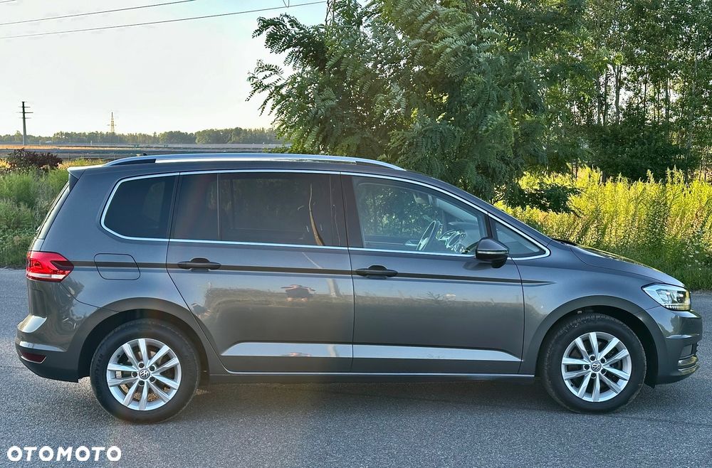 Volkswagen Touran 2.0 TDI BMT Highline DSG - 11