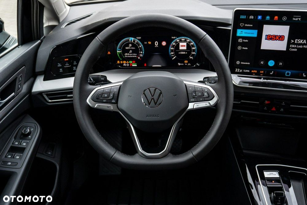 Volkswagen Golf - 20