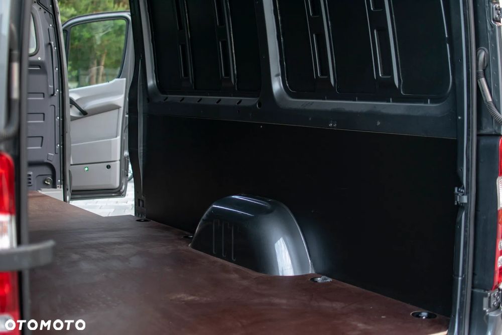 Mercedes-Benz Sprinter 319 - 34