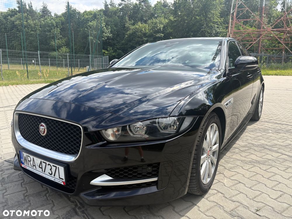 Jaguar XE 2.0 D R-Sport - 1