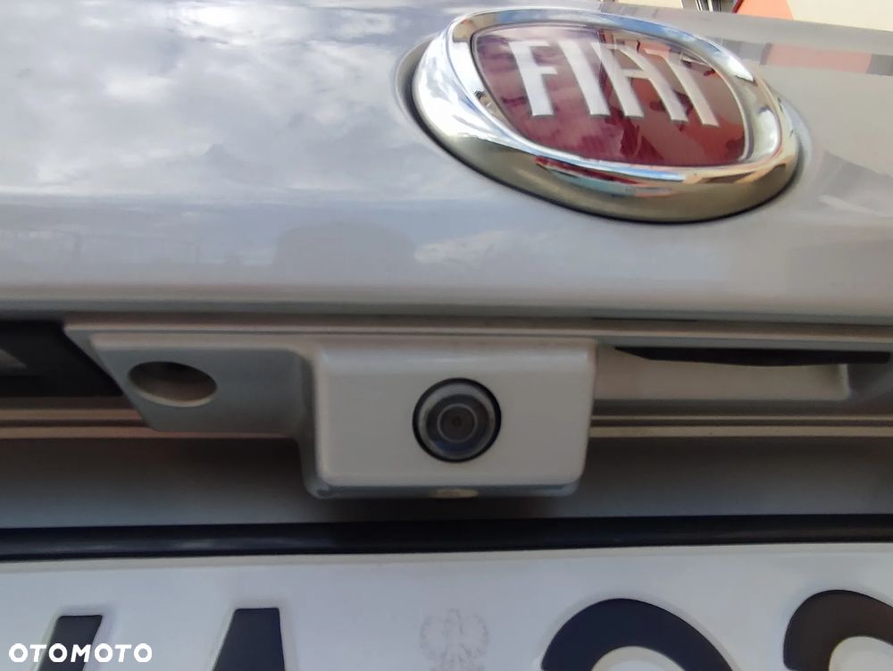 Fiat Tipo - 12