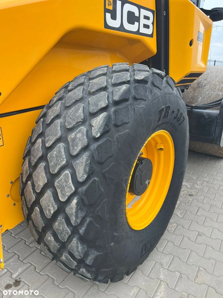 JCB Vibromax VM 117 D * 2017r. * walec do gruntu * klimatyzacja * - 25