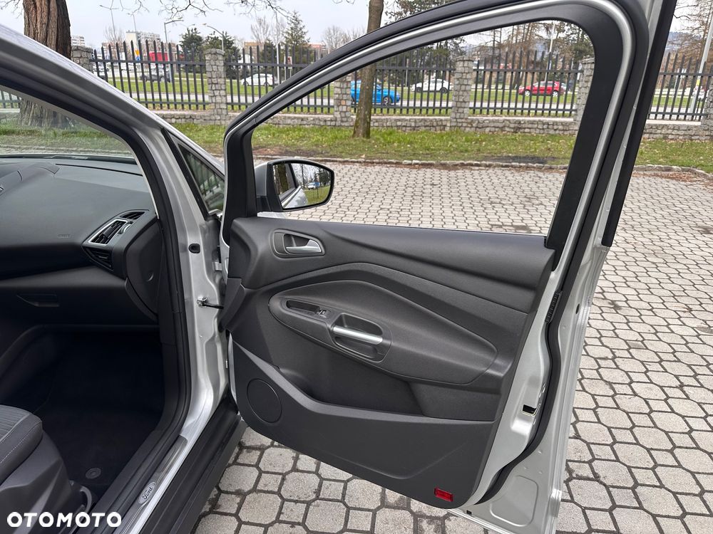 Ford C-MAX 2.0 TDCi Start-Stop-System Titanium - 28