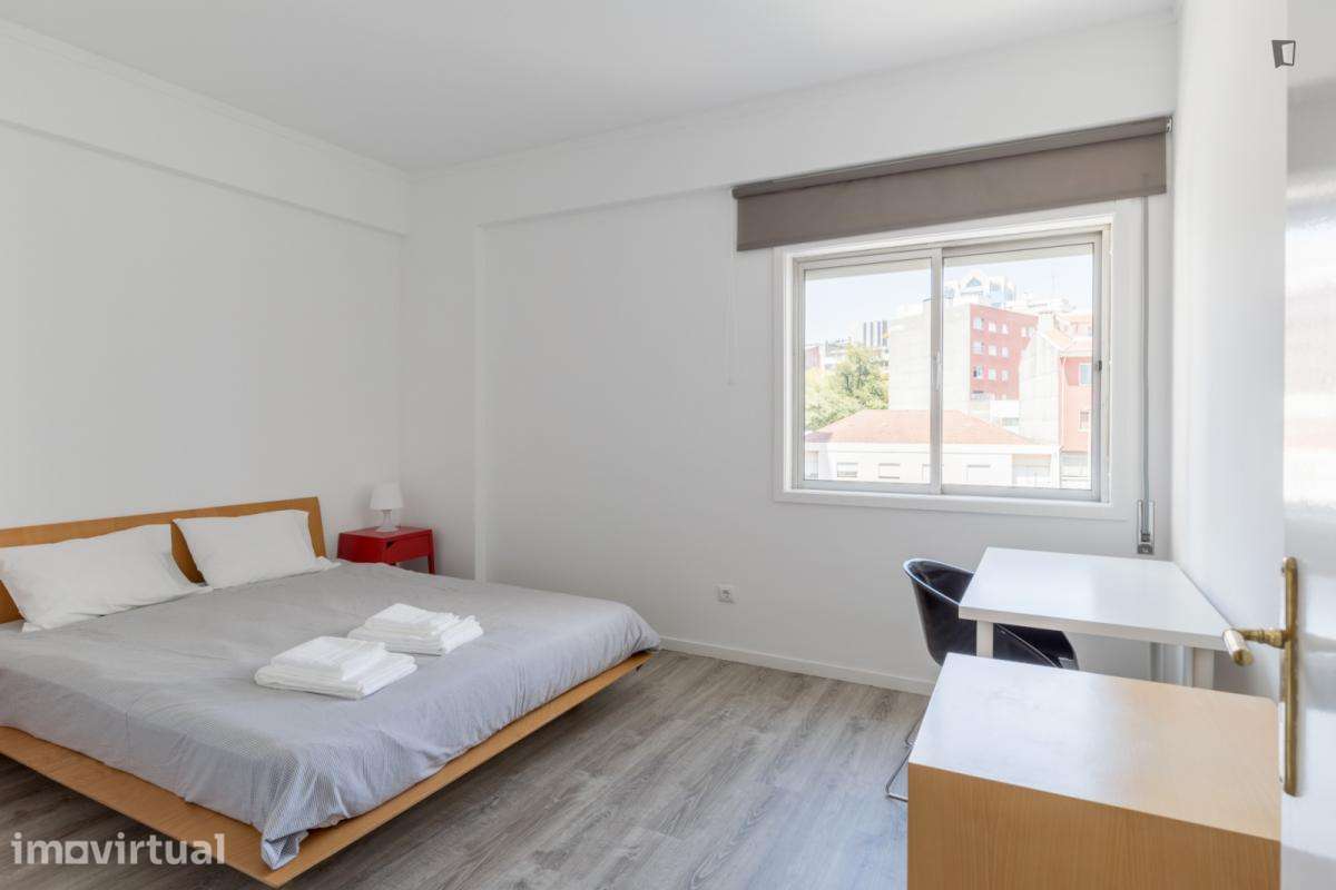 Apartamento com 3 quartos - localizado em Massarelos Porto - Grande imagem: 5/16