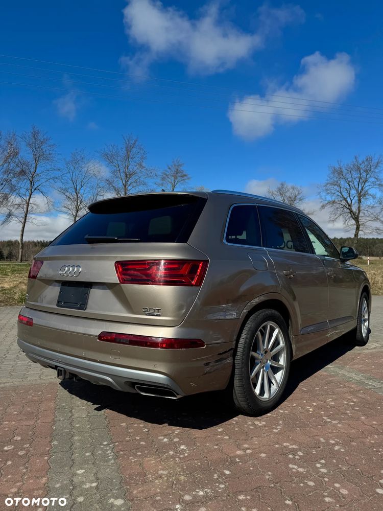 Audi Q7 - 7