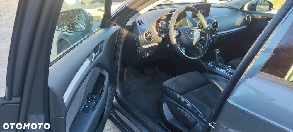 Audi A3 Sportback 2.0 TDI S tronic - 20