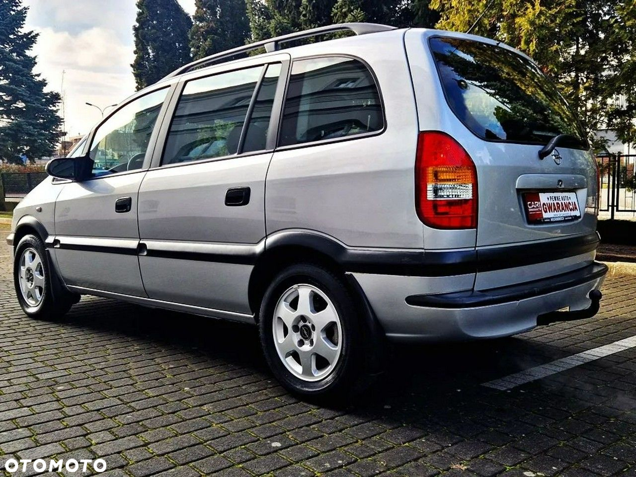 Opel Zafira 1.6 16V Elegance - 6