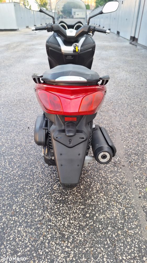 Yamaha X-max - 9