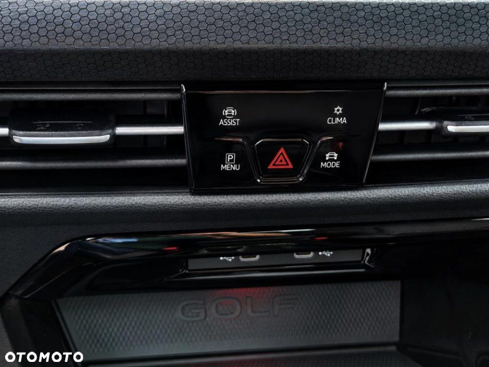 Volkswagen Golf - 28