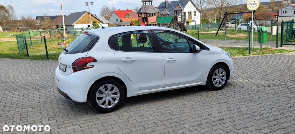 Peugeot 208 82 PureTech Style - 5