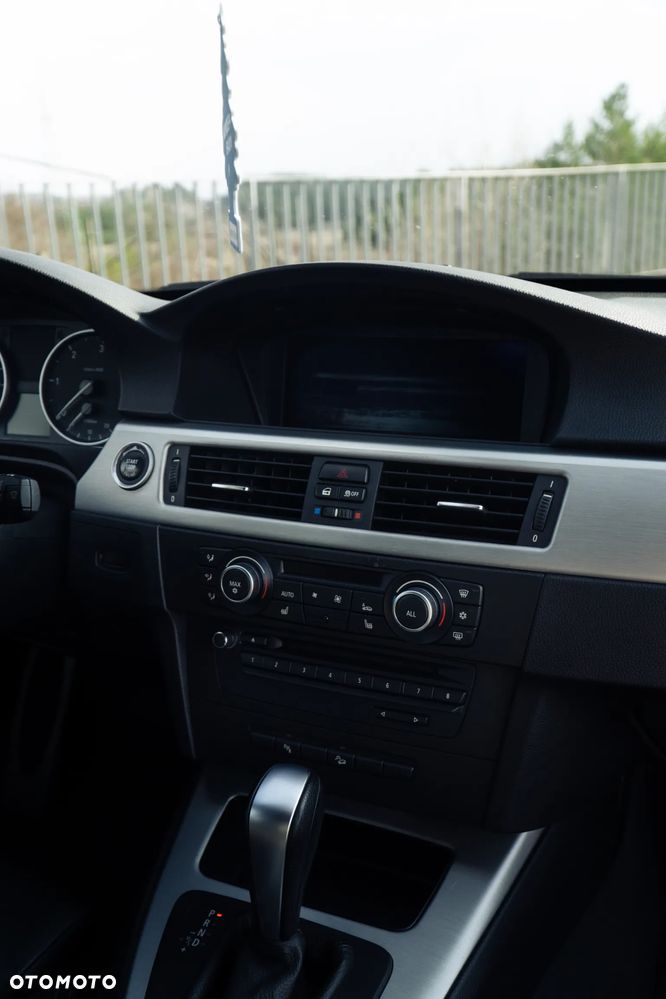 BMW Seria 3 - 27