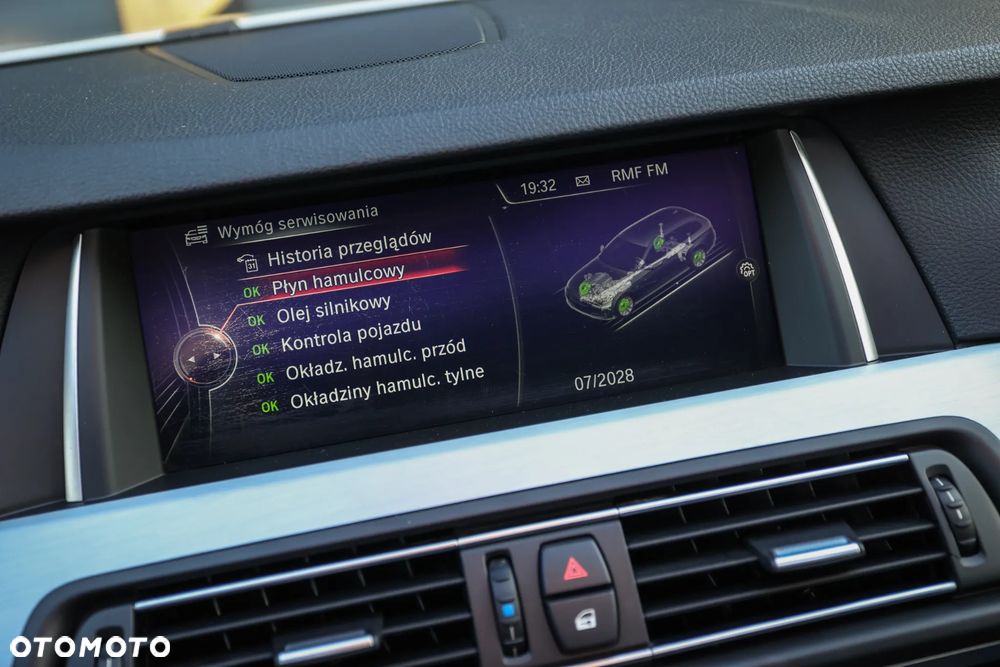 BMW Seria 5 525d xDrive Sport-Aut Modern Line - 35